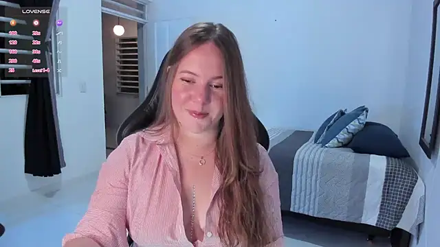 Snapshot of tamy_shine87 chatting on 22, 12, 2025 tamy shine87 online show from 22, 12, 2025