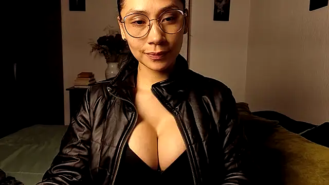 Angela isabella online show from 11, 1, 2026