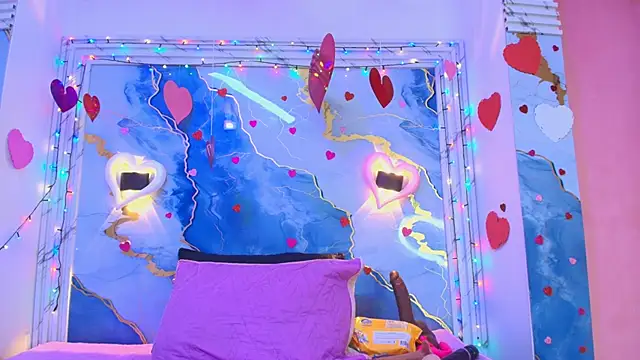 lorrayne  online show from 12, 2, 2026