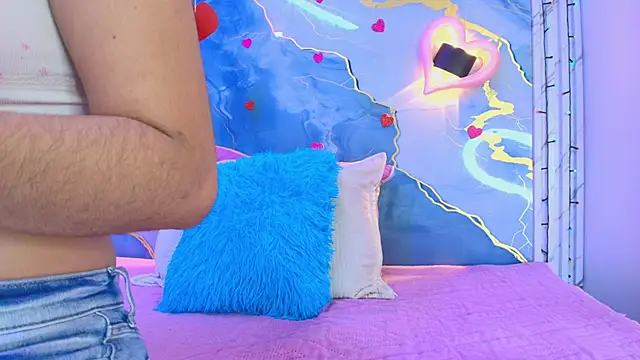 lorrayne  online show from 28, 2, 2026