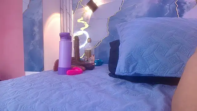 lorrayne  online show from 17, 11, 2025