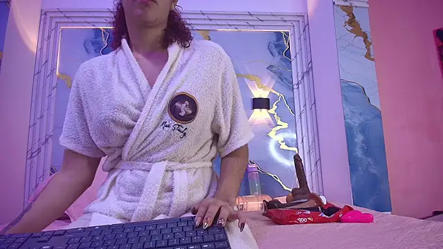 lorrayne  online show from 19, 9, 2025