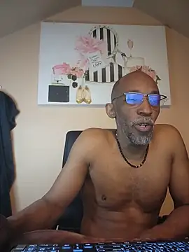 Lonelynudist59 online show from 4, 6, 2026