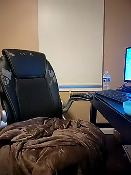 Snapshot of Lonelynudist59 chatting on 5, 12, 2024 Lonelynudist59 online show from 5, 12, 2024