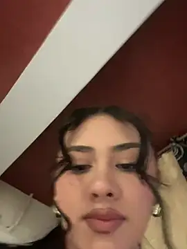 Ambar pe  online show from 2, 11, 2025