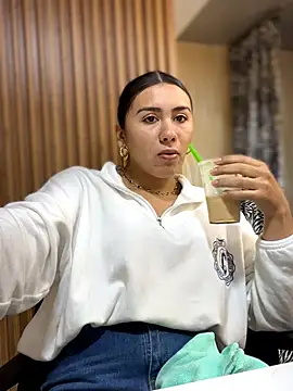 Ambar pe  online show from 22, 3, 2026