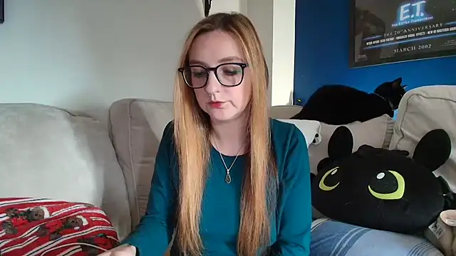 Snapshot of short_sweetpea chatting on 16, 10, 2025 short sweetpea online show from 16, 10, 2025