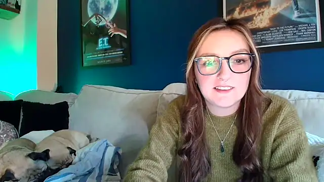 Snapshot of short_sweetpea chatting on 20, 11, 2025 short sweetpea online show from 20, 11, 2025