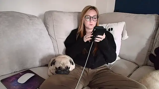 Snapshot of short_sweetpea chatting on 14, 10, 2025 short sweetpea online show from 14, 10, 2025