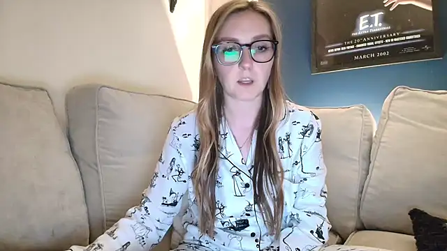 short sweetpea online show from 28, 9, 2025