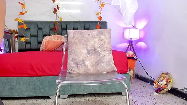 Snapshot of IsiisLovei chatting on 31, 10, 2025 IsiisLovei online show from 31, 10, 2025