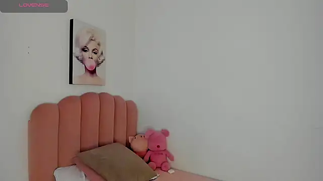 julieth sanz online show from 22, 3, 2025