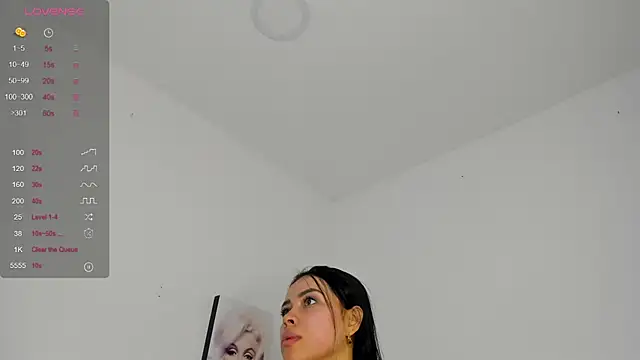 julieth sanz online show from 13, 2, 2025