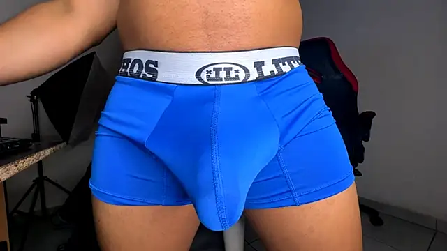 Snapshot of jordylatin20 chatting on 18, 11, 2025 jordylatin20 online show from 18, 11, 2025