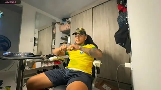 Snapshot of jordylatin20 chatting on 9, 11, 2025 jordylatin20 online show from 9, 11, 2025