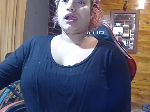 Hilarybunnyy online show from 9, 4, 2026