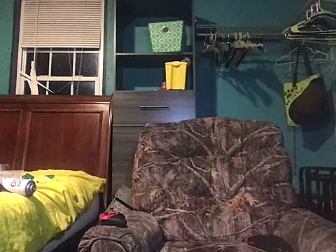 Snapshot of fatdickdaddy448 chatting on 6, 12, 2024 fatdickdaddy448 online show from 6, 12, 2024