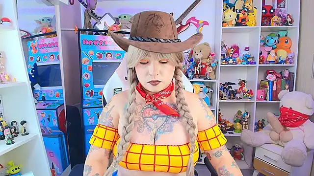 Snapshot of meda_kawaii_ chatting on 2, 10, 2025 meda kawaii online show from 2, 10, 2025