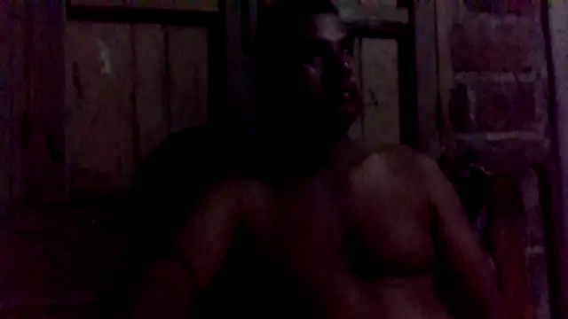 Snapshot of axomen chatting on 25, 5, 2026 axomen online show from 25, 5, 2026