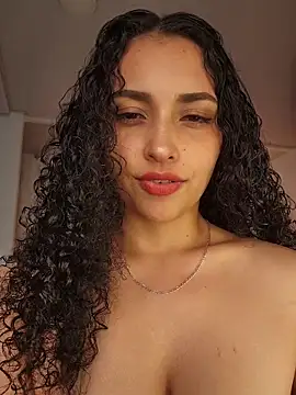 Snapshot of Lucy_Marin chatting on 23, 10, 2025 Lucy Marin online show from 23, 10, 2025