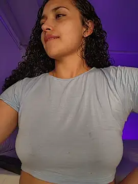 Snapshot of Lucy_Marin chatting on 14, 11, 2025 Lucy Marin online show from 14, 11, 2025