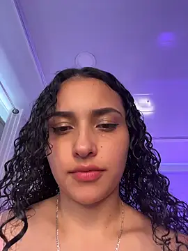 Snapshot of Lucy_Marin chatting on 7, 10, 2025 Lucy Marin online show from 7, 10, 2025