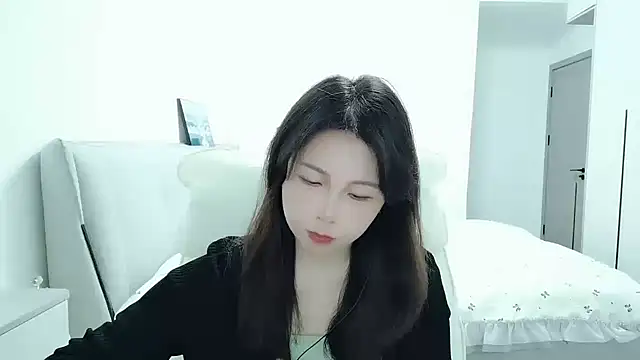 Sunset glow online show from 25, 2, 2026