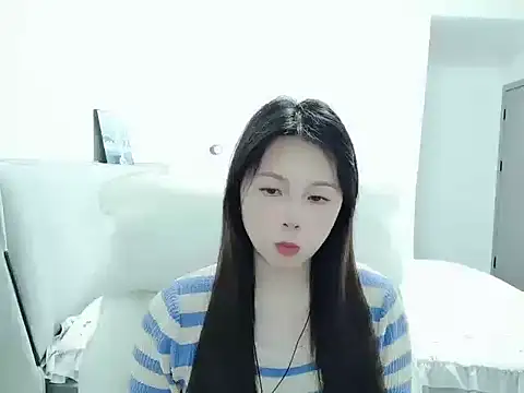 Sunset glow online show from 18, 4, 2026