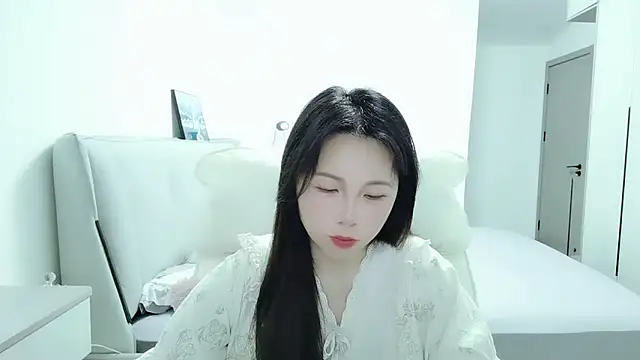 Sunset glow online show from 19, 4, 2026