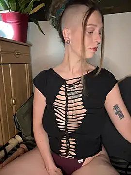 MenaDreadfull online show from 5, 2, 2026