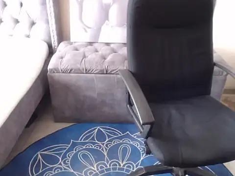 ebonybbwcouples online show from 30, 10, 2025