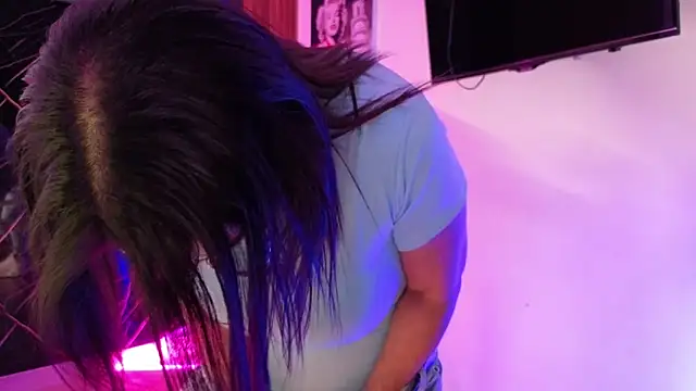 crisstal miler online show from 3, 4, 2026