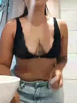 Snapshot of Ivanna2 chatting on 29, 1, 2025 Ivanna2 online show from 29, 1, 2025