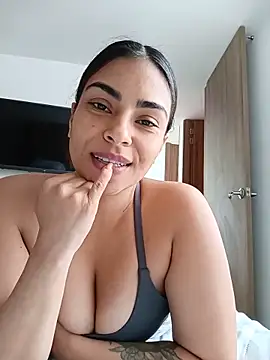 Snapshot of Ivanna2 chatting on 2, 6, 2026 Ivanna2 online show from 2, 6, 2026