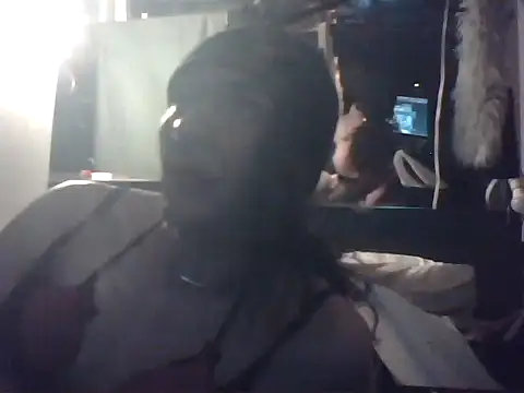 Snapshot of slutviki chatting on 19, 12, 2025 slutviki online show from 19, 12, 2025