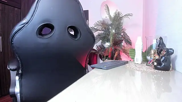 Amaia Bushida online show from 8, 4, 2026