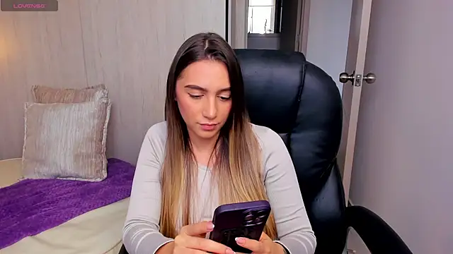 StacyConner online show from 13, 11, 2025