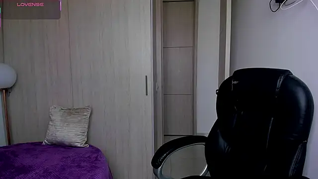 StacyConner online show from 10, 2, 2026