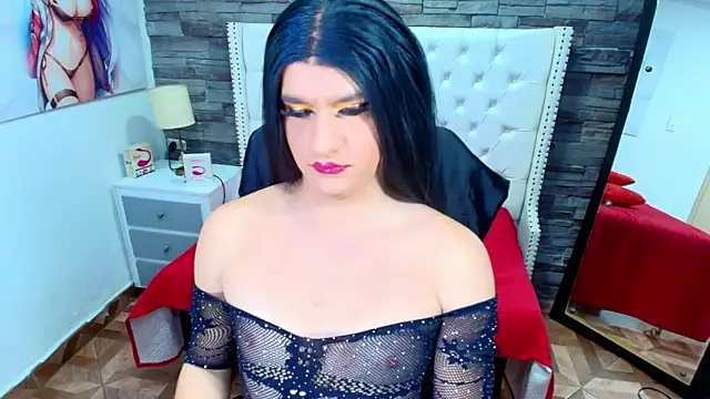 Snapshot of TRINY_TS chatting on 4, 5, 2026 TRINY TS online show from 4, 5, 2026