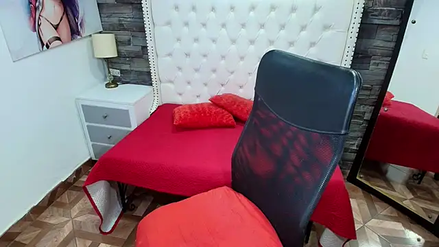 TRINY TS online show from 12, 7, 2026