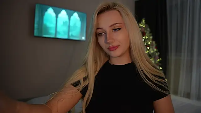 CatchMe1 online show from 4, 12, 2025