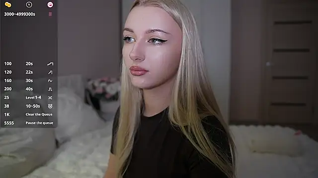 Snapshot of CatchMe1 chatting on 23, 10, 2025 CatchMe1 online show from 23, 10, 2025