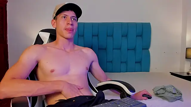 Tyler Cold online show from 2, 10, 2025