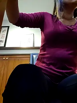 Nikkierosee online show from 27, 2, 2025