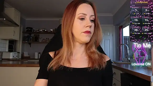 stripmequick online show from 26, 11, 2025