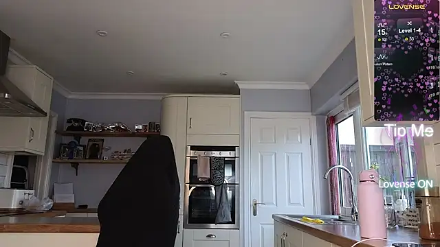 stripmequick online show from 11, 11, 2025