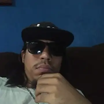 Snapshot of AlexAlejandro13 chatting on 23, 4, 2026 AlexAlejandro13 online show from 23, 4, 2026