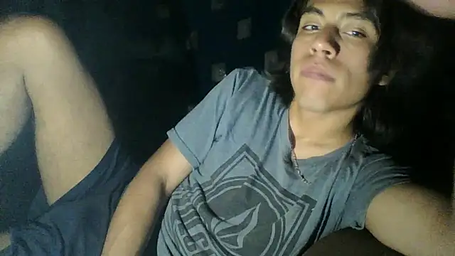 Snapshot of AlexAlejandro13 chatting on 11, 5, 2026 AlexAlejandro13 online show from 11, 5, 2026