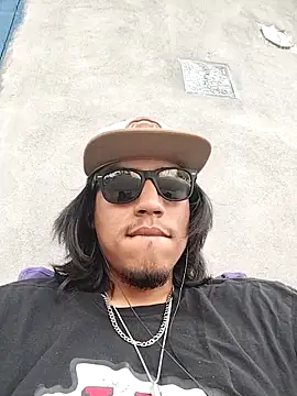 AlexAlejandro13 online show from 1, 4, 2026