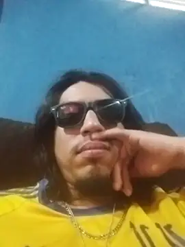 AlexAlejandro13 online show from 15, 4, 2026